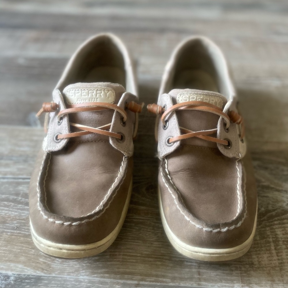 Women’s Sperry slip on deck shoe